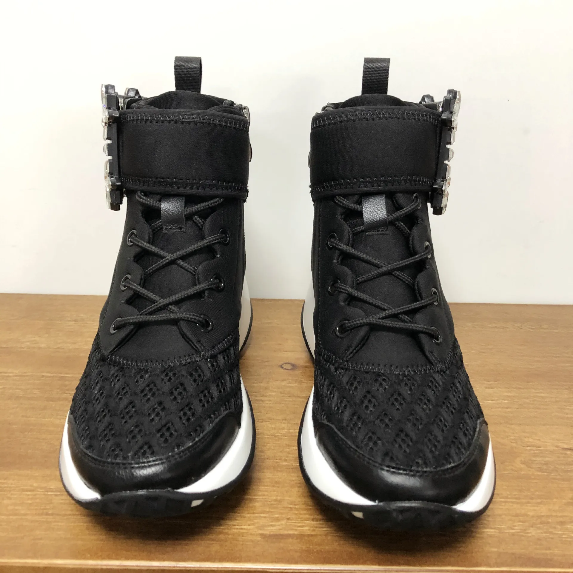 Женские сетчатые дышащие кроссовки с квадратным бриллиантовым декором и