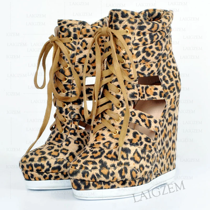 Женские босоножки ZHIMA на танкетке из искусственной замши сандалии высокой