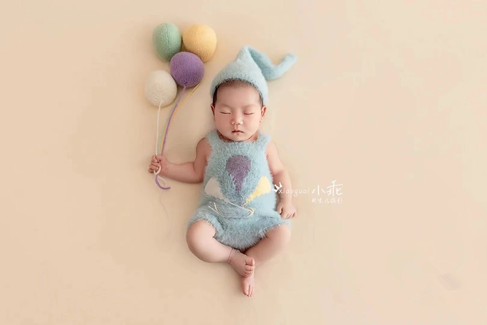 Dvotinst Newborn Baby Photography Props Knitting Balloon Outfits Hat Colorful Balloons Set Creative Studio Shooting Photo Props enlarge