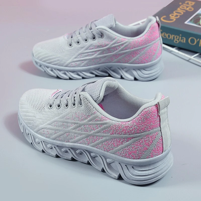 Женские сетчатые кроссовки на плоской подошве спортивные для бега новинка