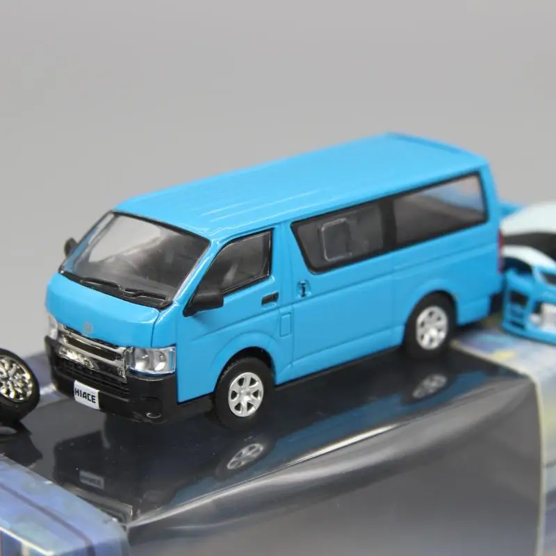 

BM 1:64 Toyota Hiace 5th generation modified van truck alloy car model