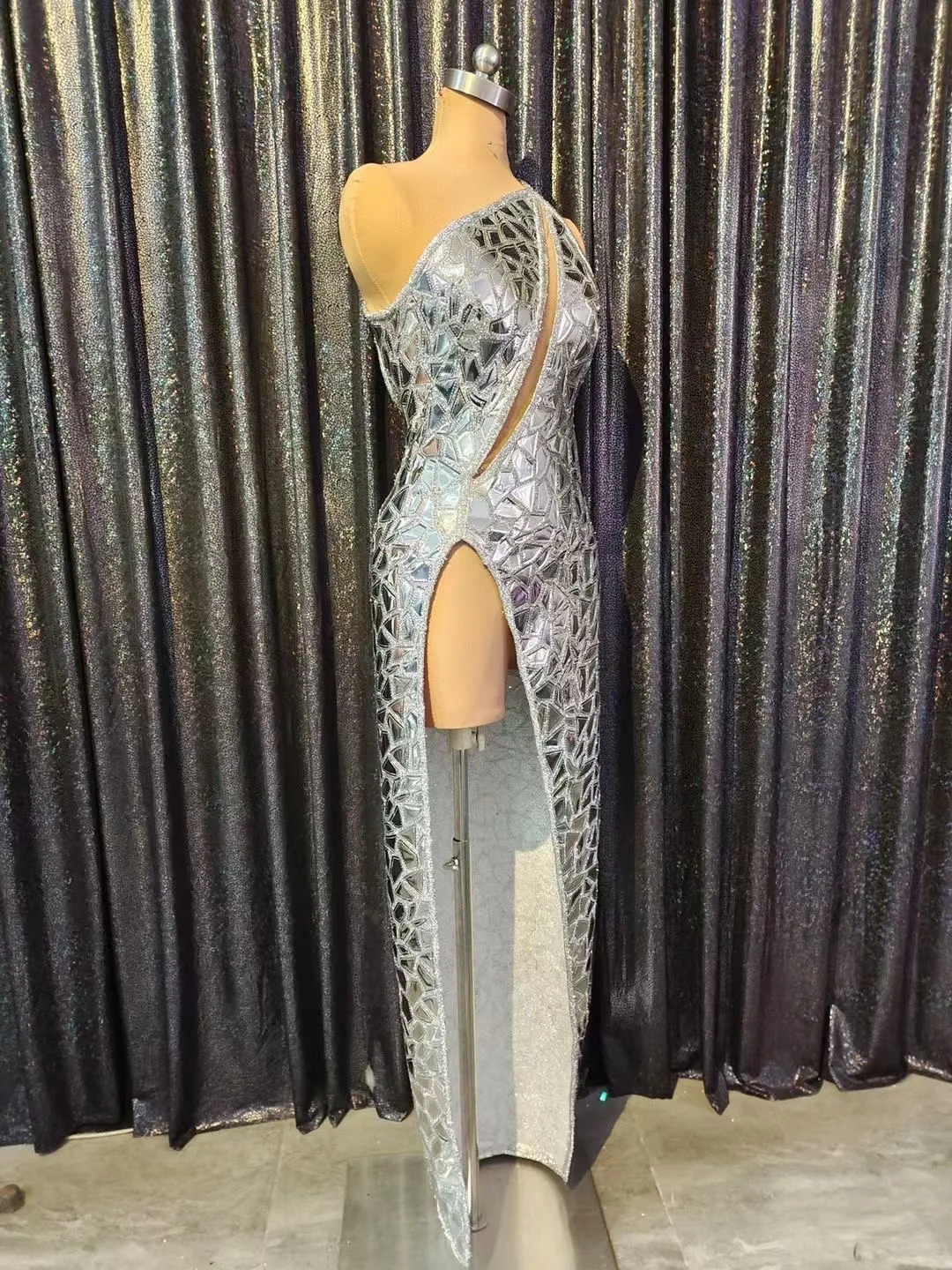 

Silver Shining Mirror Sequins Backless Sexy Hollow Out Long Dress For Women Evening Nightclub Party Clothing Ballroom Costumes