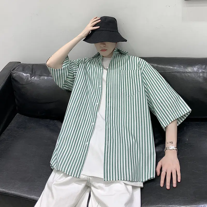 

Vertical Striped Shirt Men's Short-sleeved Summer New Trend Handsome and Versatile Ins Hong Kong Style Loose Half-sleeved Shirt