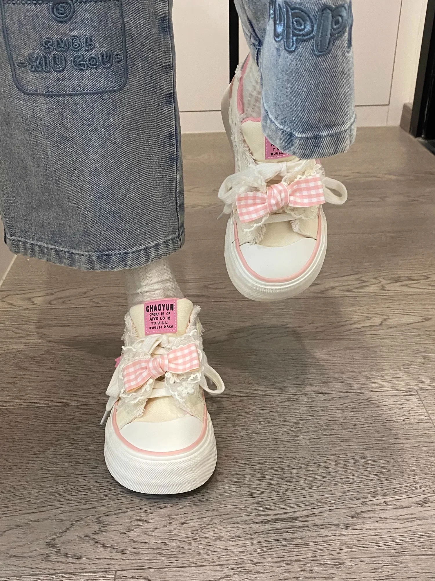 Белые парусиновые женские туфли с круглым носком женская обувь на плоской