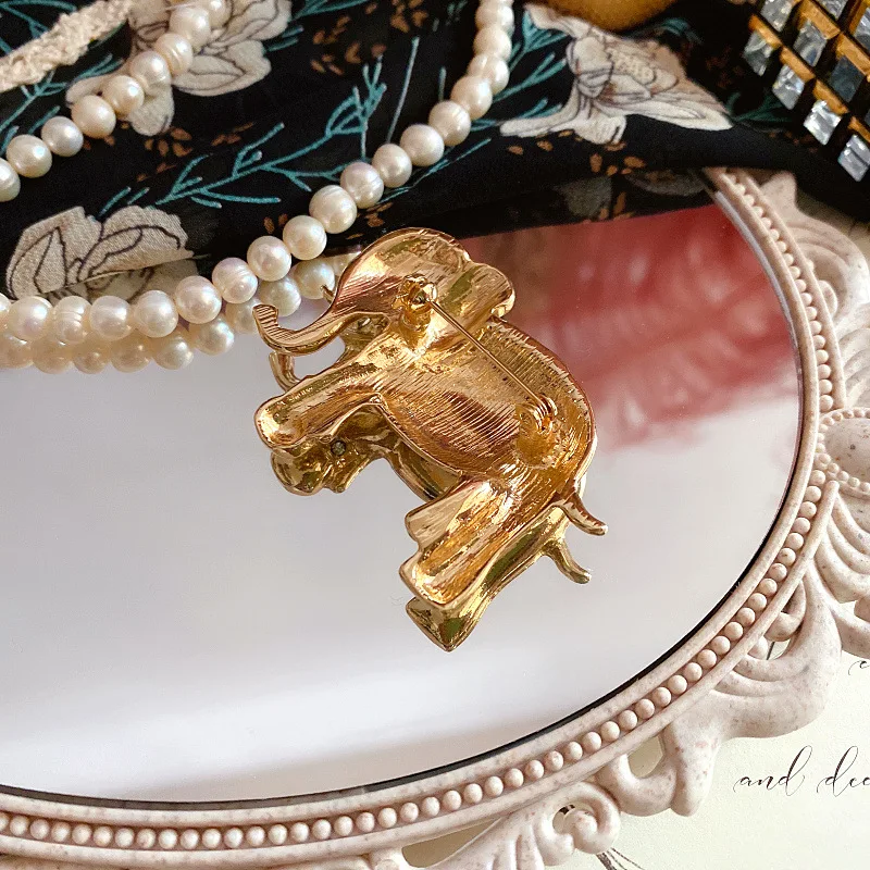 Auspicious Baby Elephant Drop Glaze Enamel Rhinestone Brooch Vintage Square Stud Earrings Jewelry Accessories Set for Women