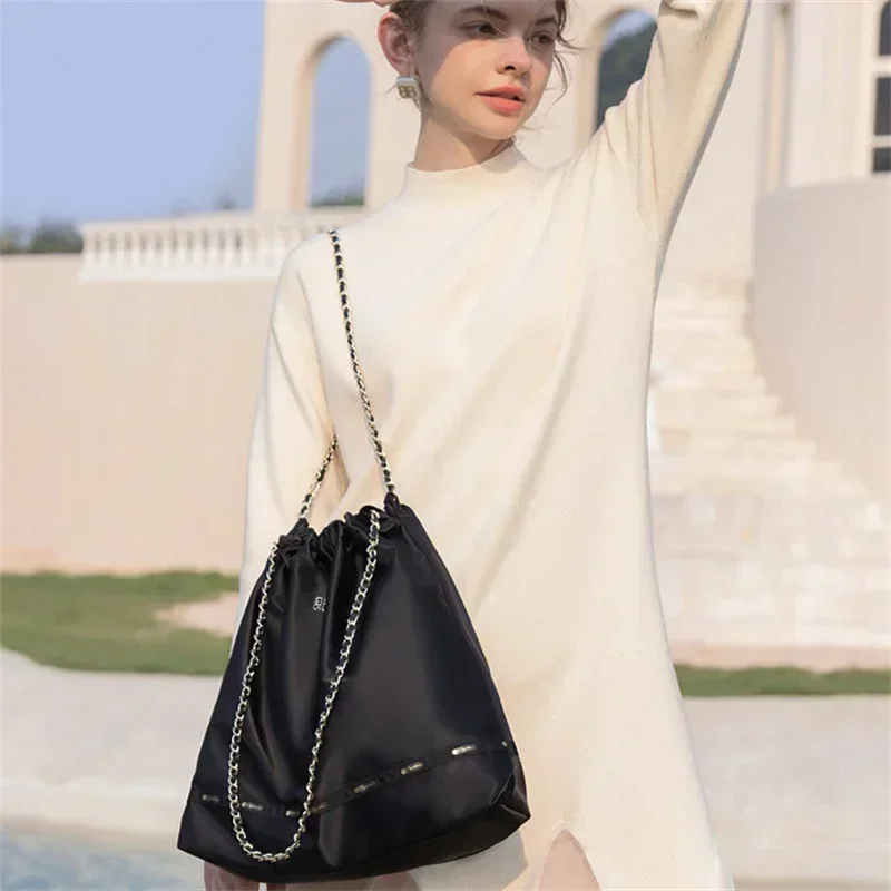 Черная сумка через плечо Lesportsacs L201 34*7*36 см большая вместительная осенне-зимняя