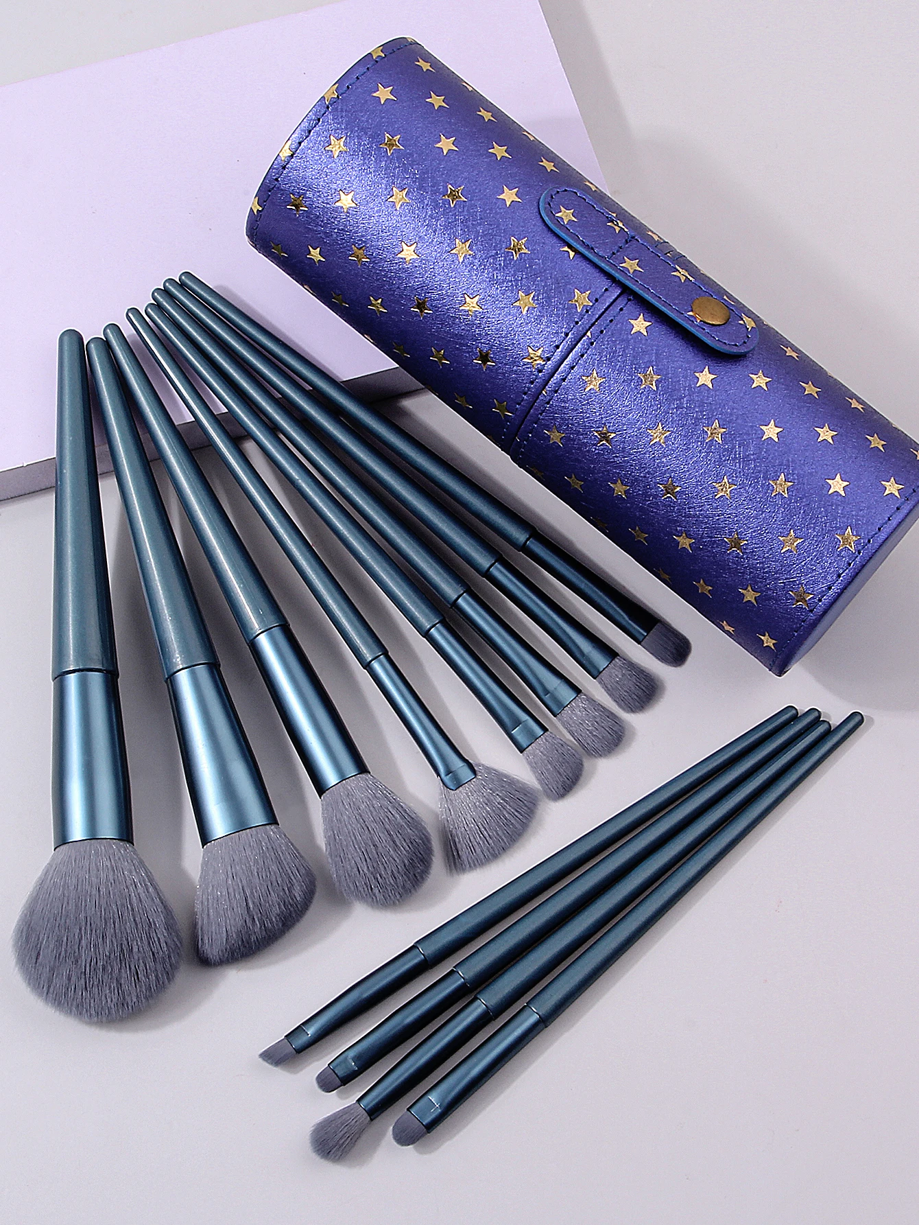 Профессиональный набор кистей для макияжа сверхлегкий портативный идеально