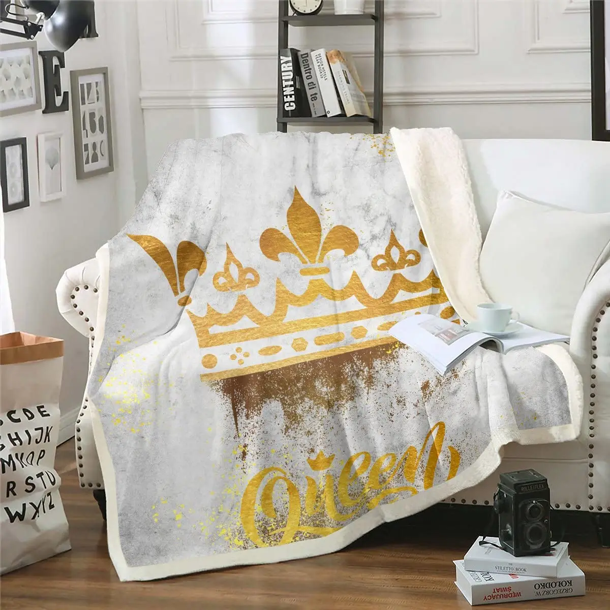 

Golden Queen Crown Flannel Blanket,Grunge Ink Fluid Art Throw Blanket Vintage Grey Tie Dye Retro Abstract Marble Texture Blanket