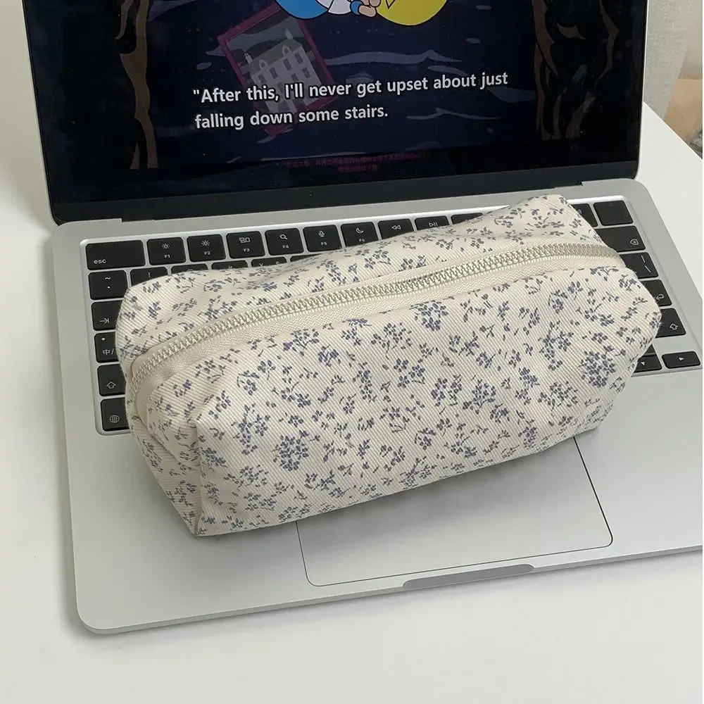 

Цветочная тканевая сумка для ручек Pencil Bag