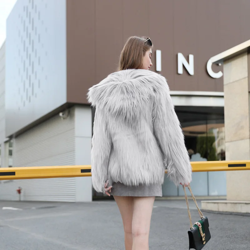 2023 Autumn and Winter Wool Fur Jacket Hooded Warm Faux Fur All-match Ladies Jacket Fluffy Elegant Thick Winter