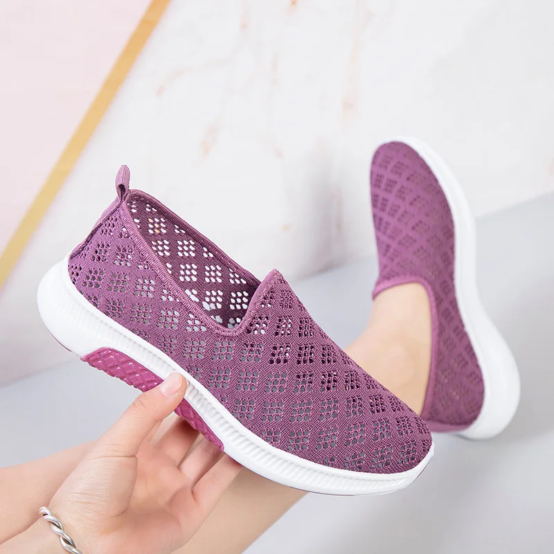 

Летние корейские сетчатые удобные женские дышащие полые женские кроссовки для бега на плоской подошве 2023