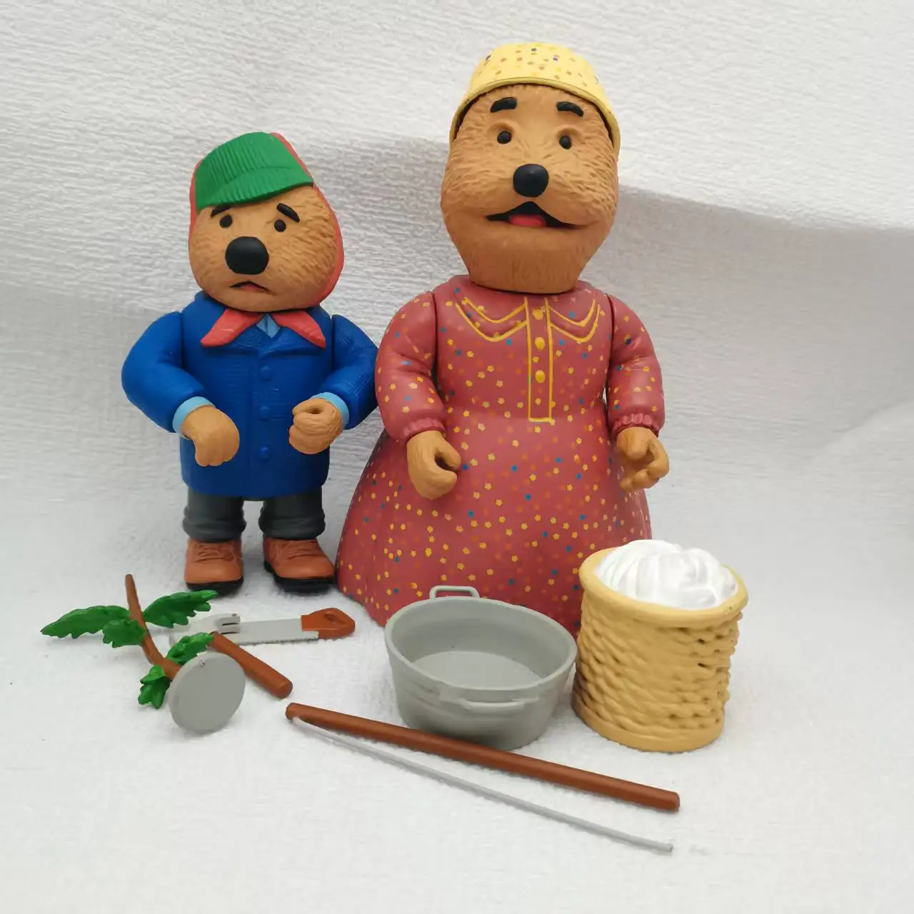 Фото Ma Otter Emmet Jim Henson's Emmet Otter Jugband Рождественская фигурка игрушки Кукла Подарок Коллекционные предметы Реальный подарок ПВХ без коробки №1