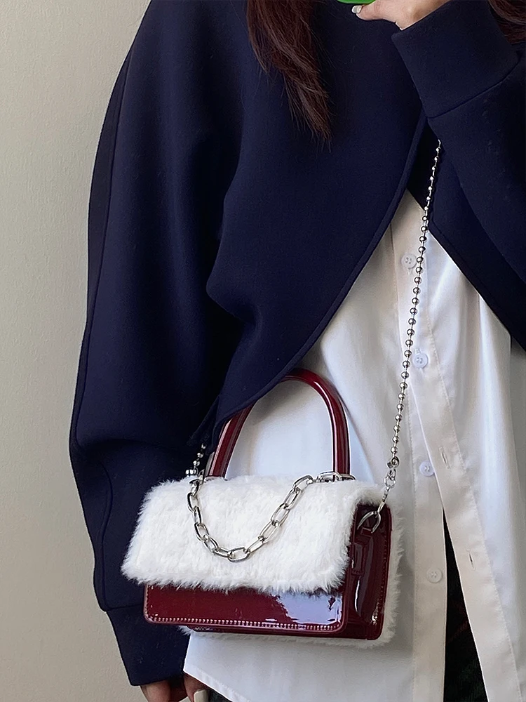 

Retro Plush Crossbody Bag 2023 Autumn/Winter Women's Contrast Paint Leather Shiny Chain Shoulder Bag Fashion Versatile Handbag