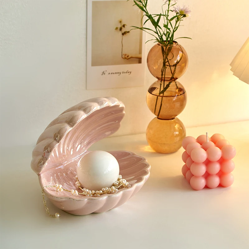 

Nordic home light luxury creative ins style shell small table small table girl room bedroom bedside table ornaments ornaments