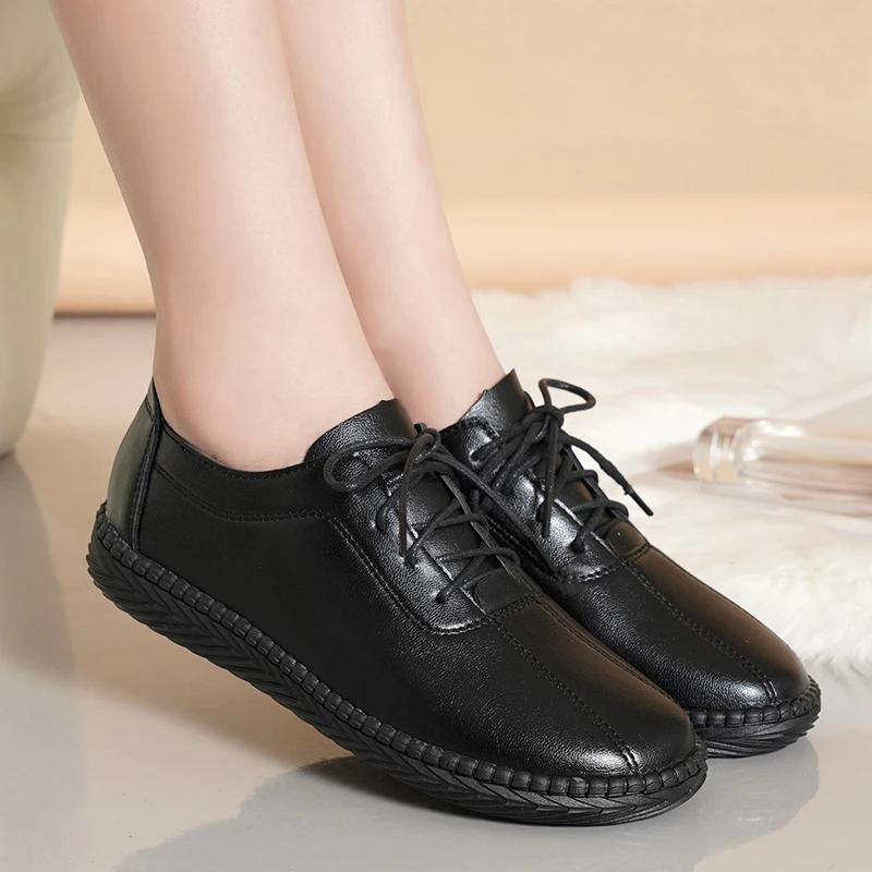

COZOK Spring and Autumn New 2022 Flat Mother Shoes Comfortable Non-slip Soft Bottom Middle-aged and Elderly Retro Women's Shoes