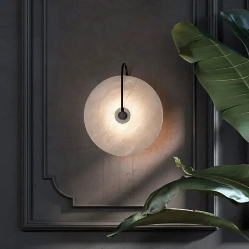 Прикроватная тумбочка для спальни декоративный круглый настенный светильник