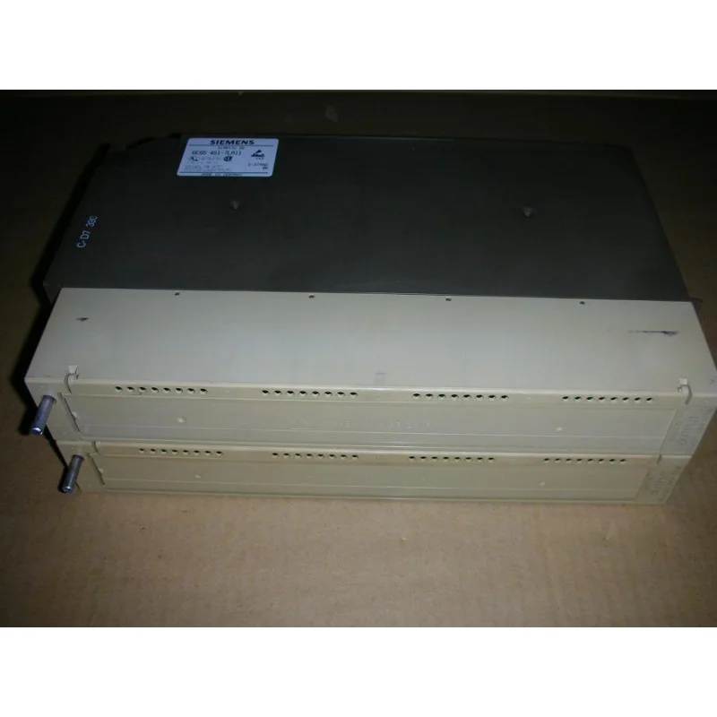 

1PC USED SIEMENS 6ES5451-7LA11 / 6ES5451-7LA12