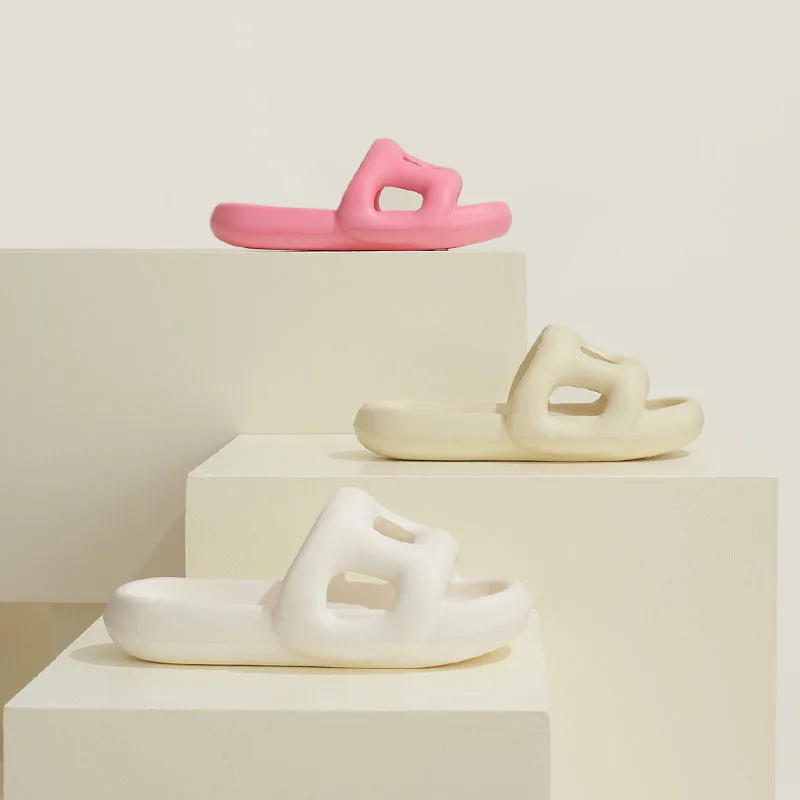 Women Men Slippers Summer Hollow Out Non-Slip Bathroom Soft Thick Bottom Slides Beach Pool Sandals Unisex Couples Platform Shoes