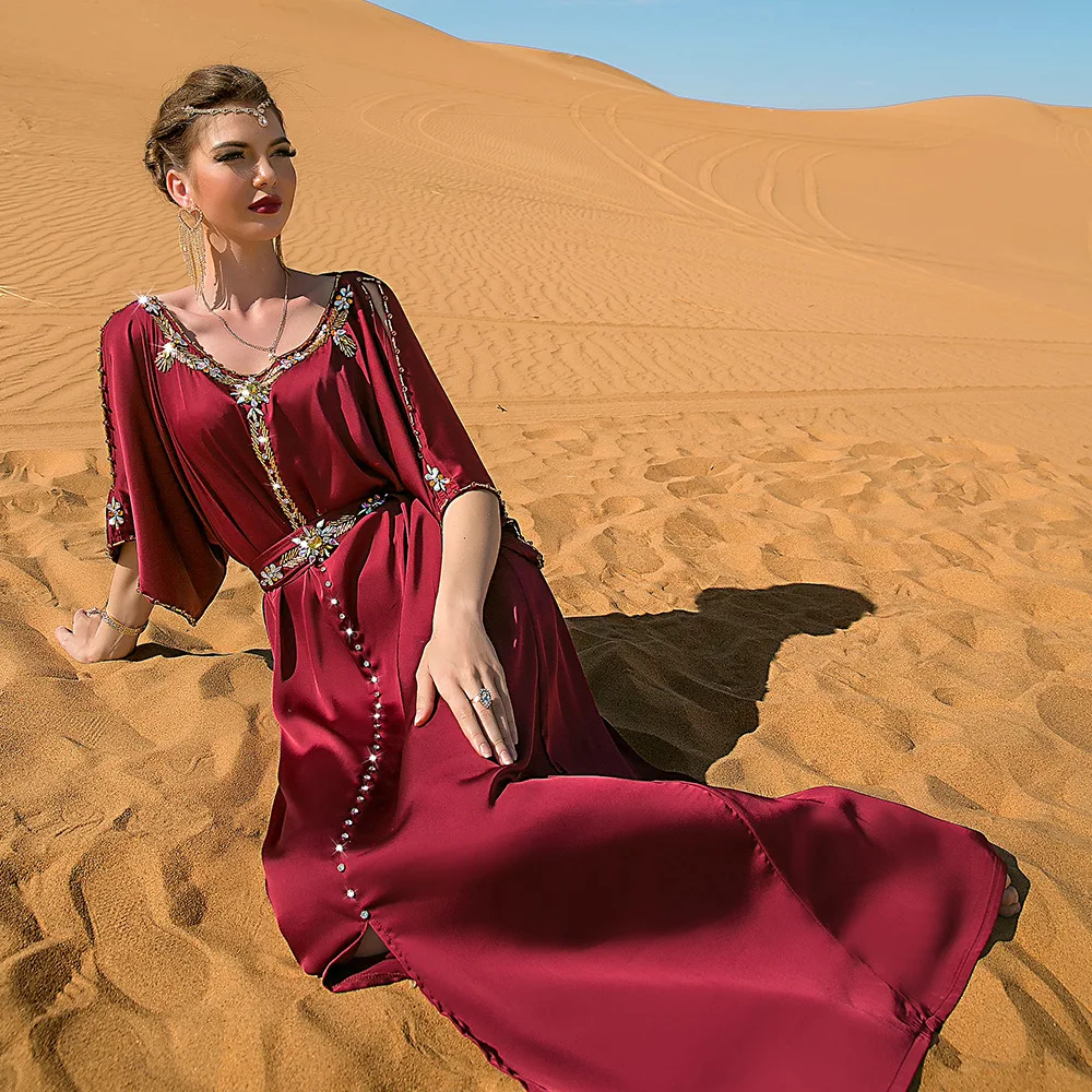 Caftan Marocain Abayas for Women Dubai Evening Hand-Stitched Satin Abaya Dress with Diamonds Ramadan 2022 Off Shouder Dresses