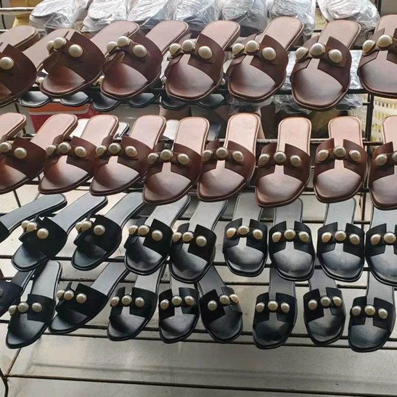 2022 Ladies Summer Slippers Square Toe Chain Slippers Flat Low Non-Slip Sandals Beach Flip Flop Casual Shoes Ladies Large Size