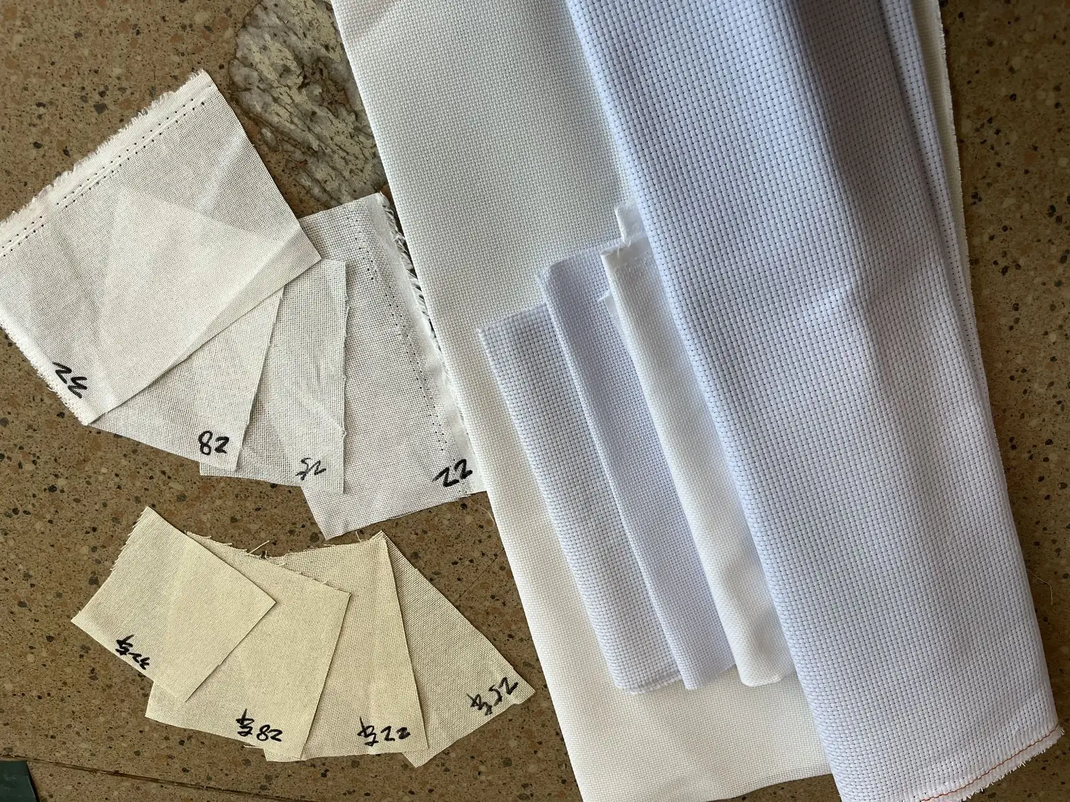 

Embroidery Fabric 25ST 25CT 32ST 32CT 22CT 28CT Cross Stitch Canvas Cloth White Color Black Linen Mushroom Color