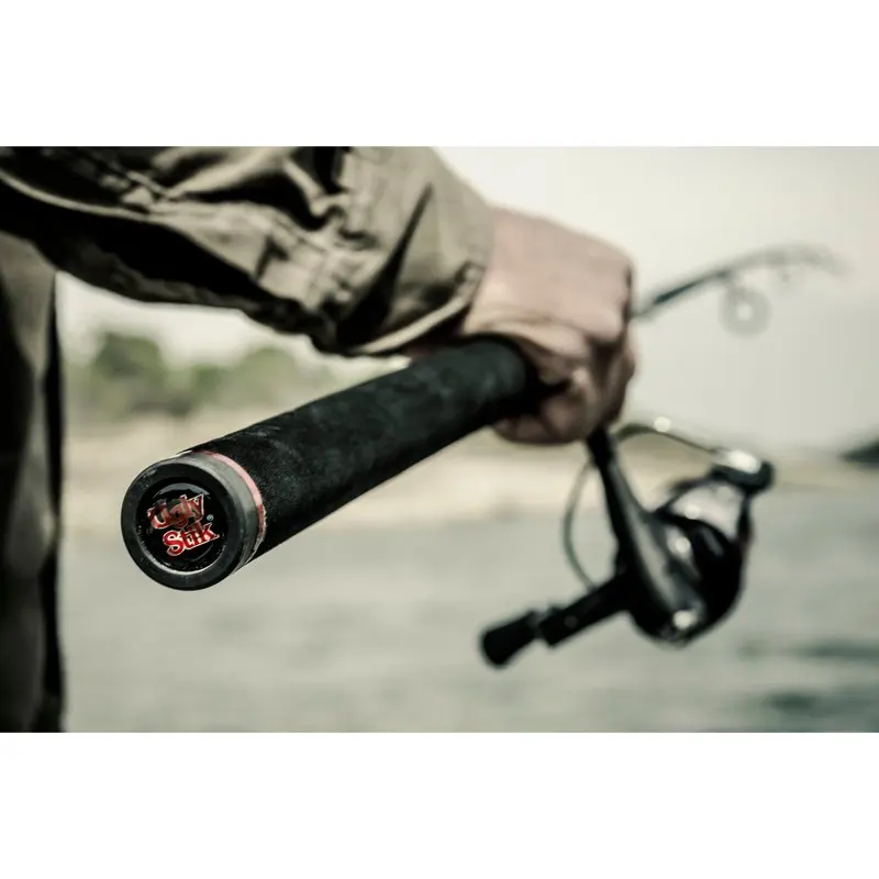 

Stunning Complete Saltwater Fishing Rod and Reel Spinning Combo Kit - Enjoy Fishing with This High-Quality Set!