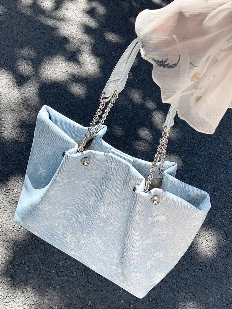 

Crushed ice blue autumn and winter large capacity tote bag, commuter office worker shoulder bag, college student class handbag