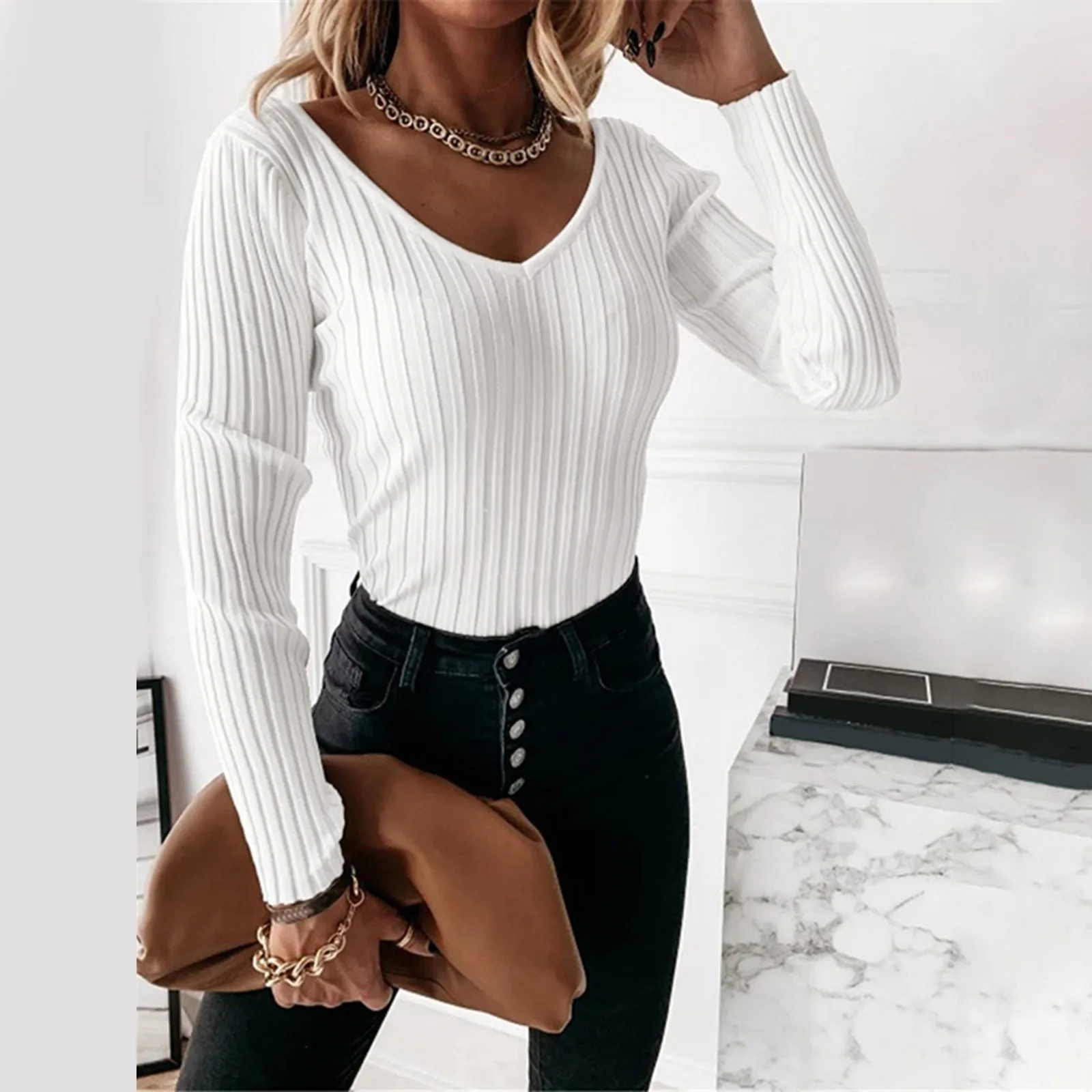 

Женский трикотажный пуловер с V-образным вырезом и длинным рукавом