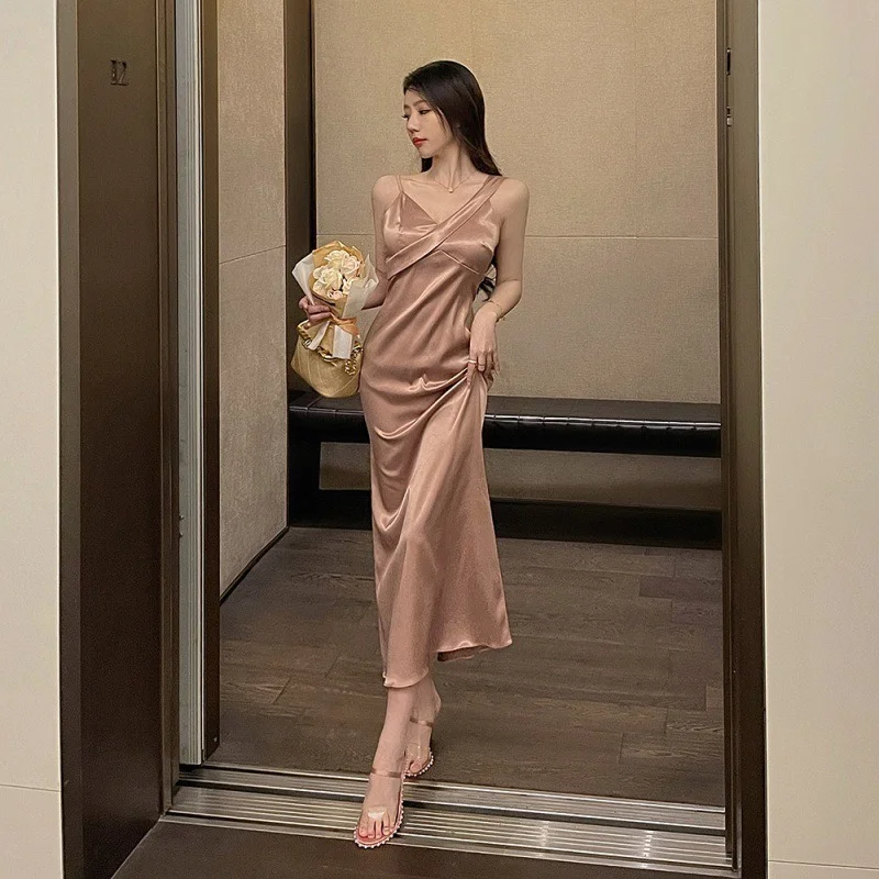 

Women's Sexy Light Luxury Versatile Evening Dress Summer New Fashion Temperament Design Sense Mid-Length Thin Sling Dress