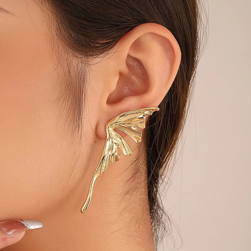

Simple Butterfly Drop Earring for Women Asymmetric Metal Wing Gold Color Earrings For Girl Statement Party Jewelry Accessories