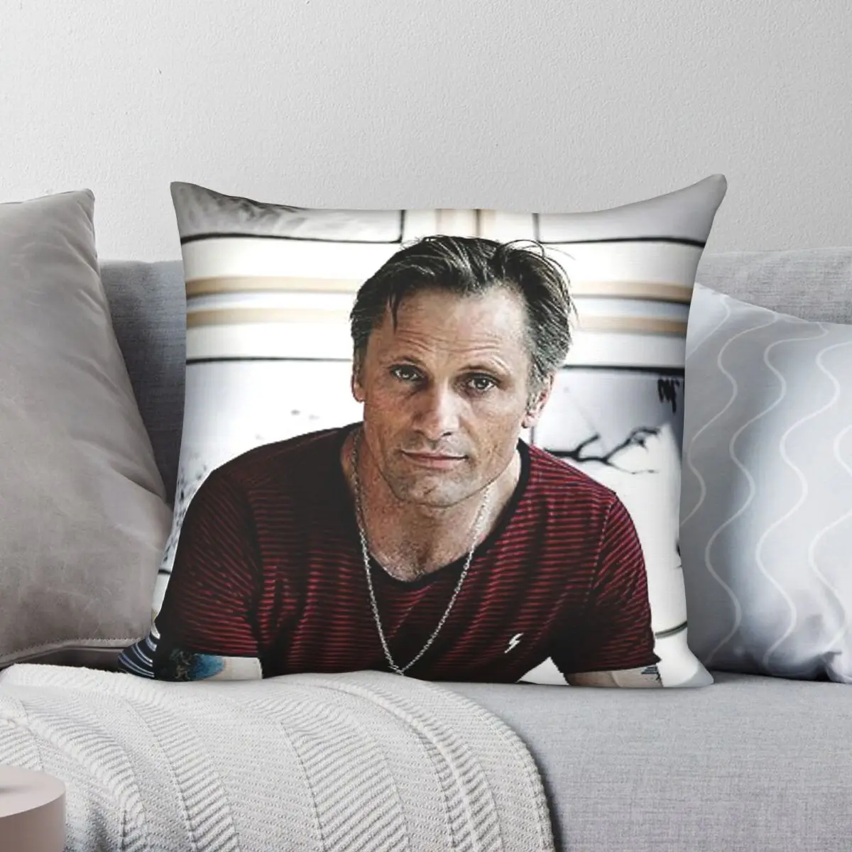 Фото Наволочка Viggo Mortensen Actor из полиэстера, льна и бархата, креативная, с декоративной молнией, чехол для декоративной подушки, домашний чехол для подушки 45x45 №1