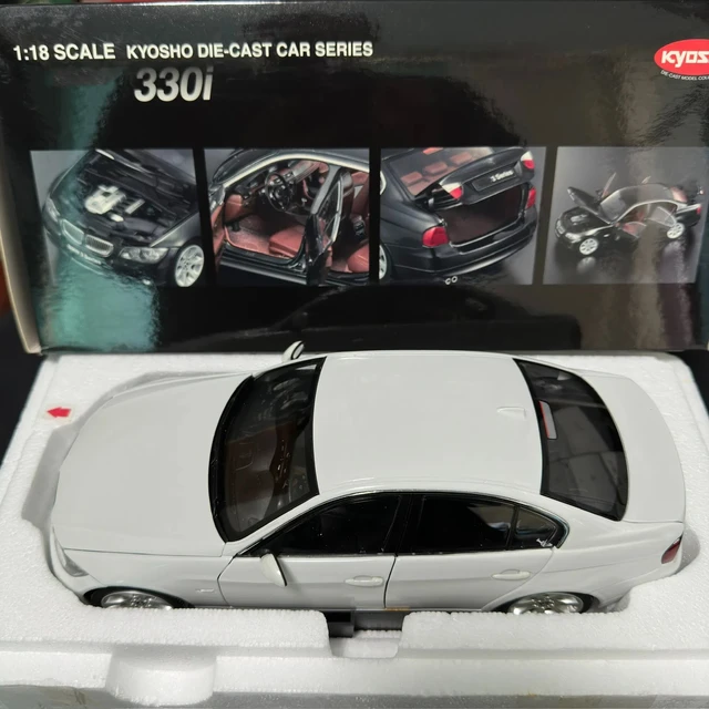 1/18 京商 BMW 330i E90 ホワイト Kyosho E90 BMW 330i - Alpine