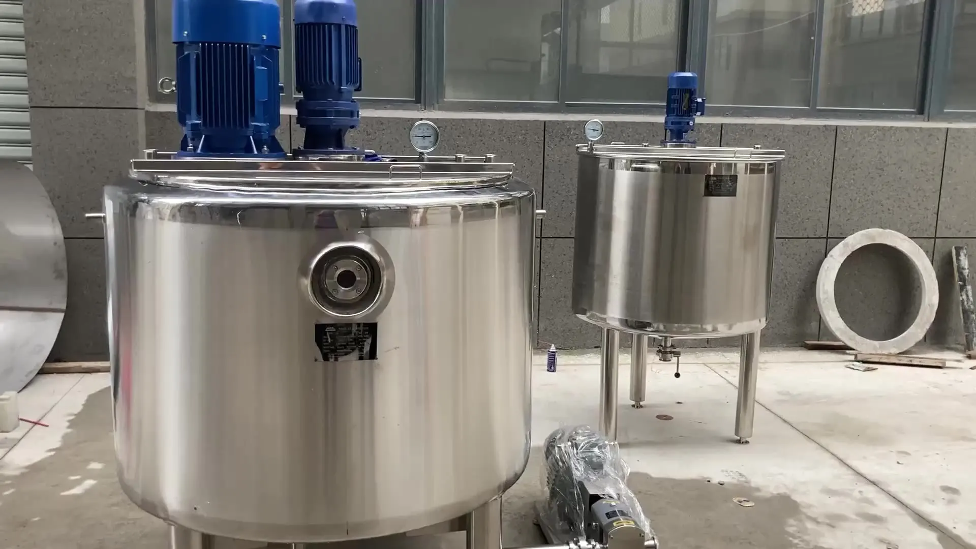

Ce Guel/ Paint/ Motor Oil With Agitatorlubricant Oil/Adhesive/Car Paint String Vessel Paste Cream Homogenizing Mixing Tank