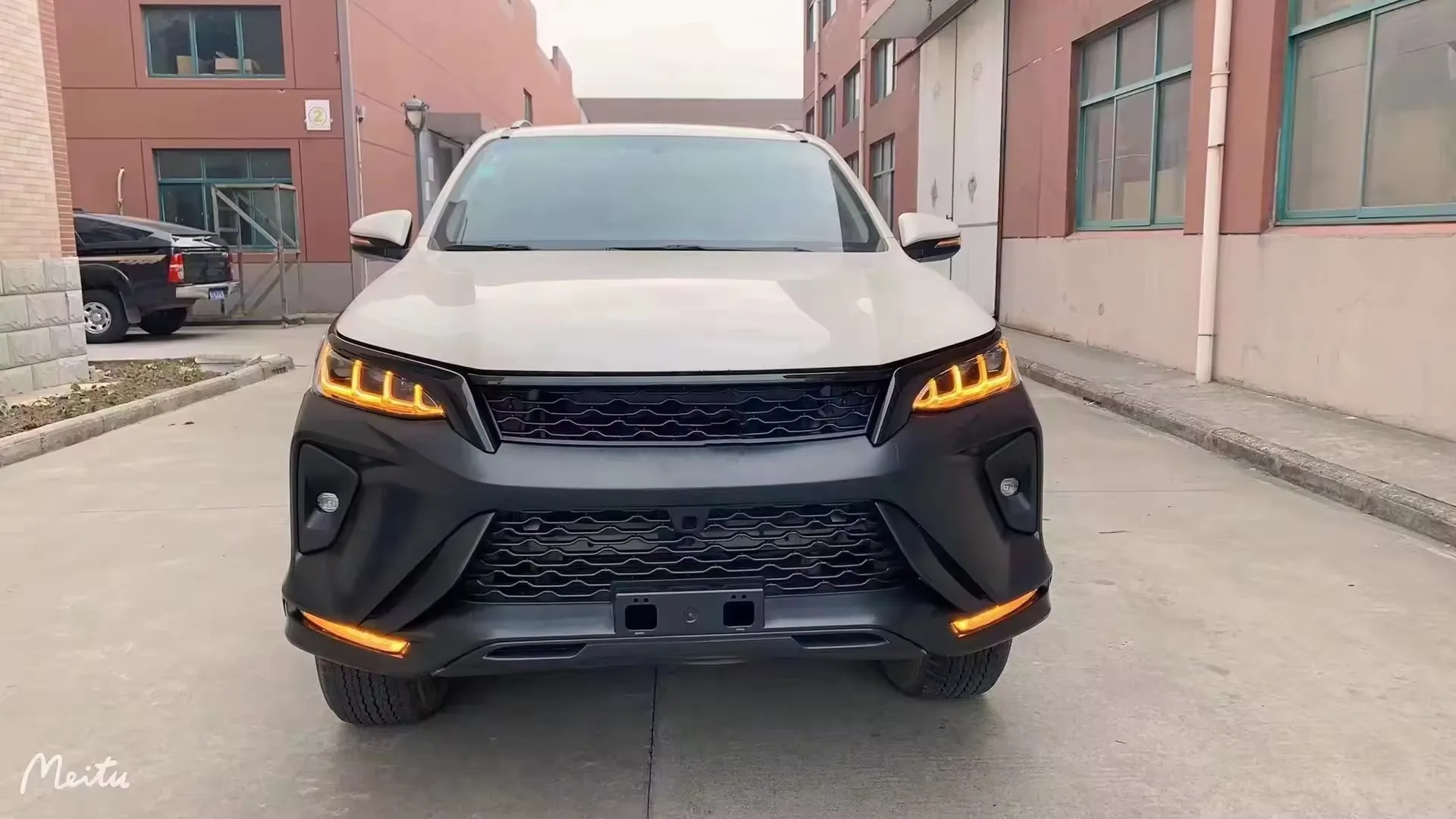 Комплект деталей кузова KLT для Toyota Fortuner 2015-2020 обновление до legender 2021