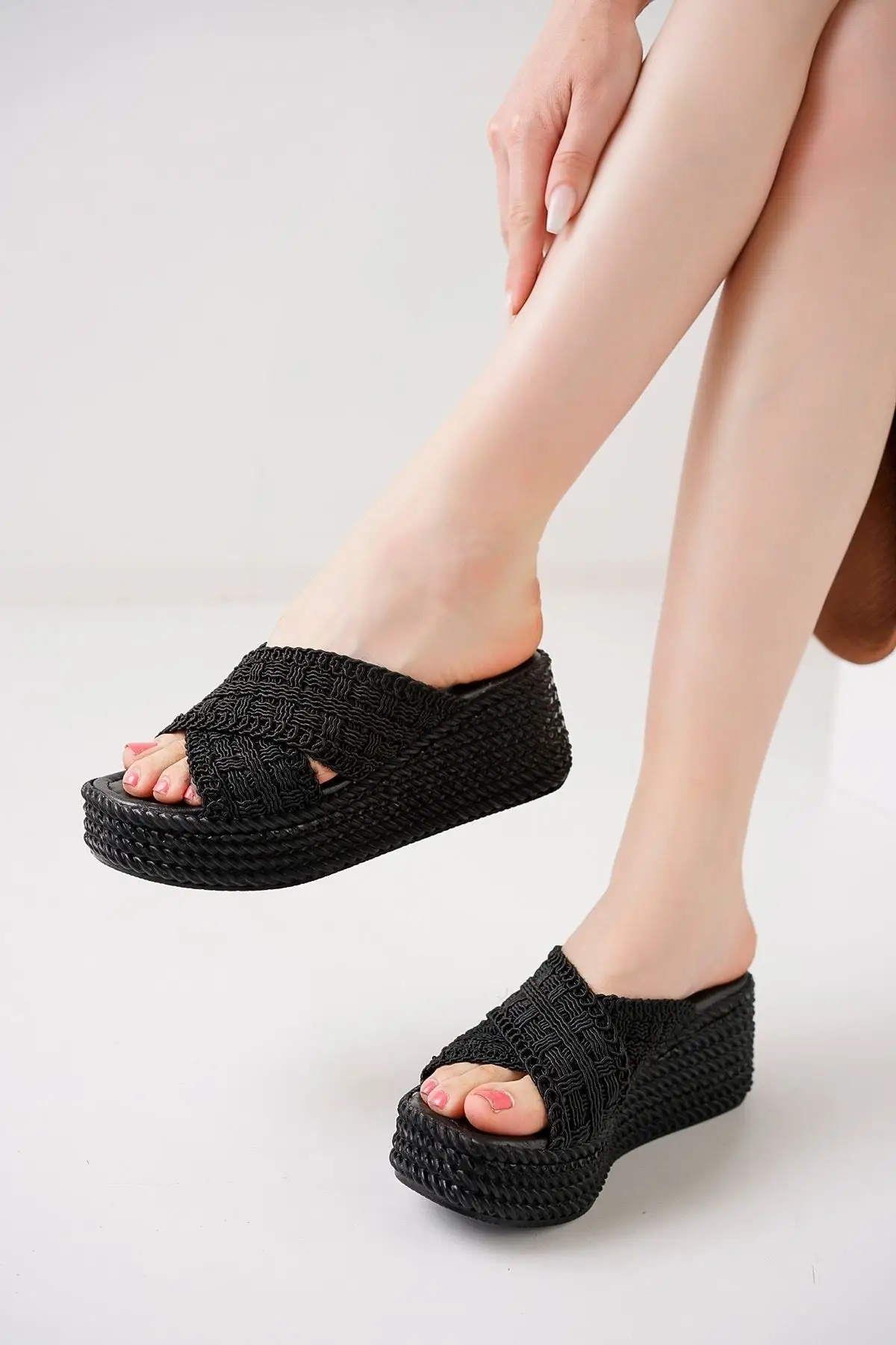 

Seronta black padding heels women slippers