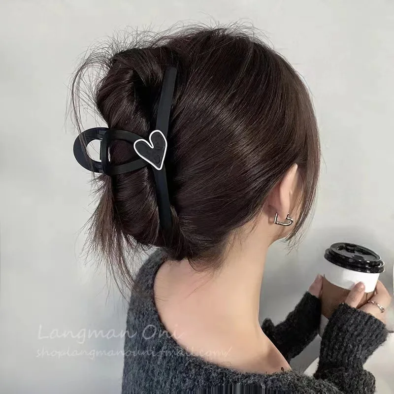 

Black Heart Shark Clip Hair Clips for Women Girls Hair Claw Chic Barrettes Claw Crab Hairpins Styling Fashion Hair Accessories
