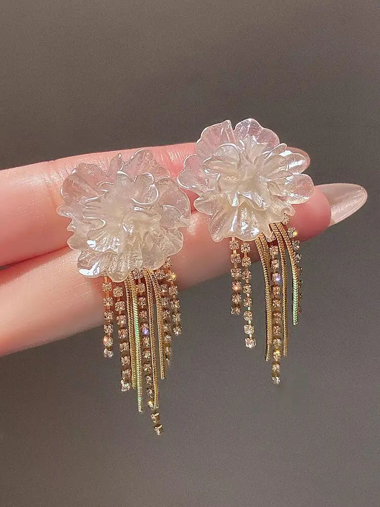 Преувеличенные большие серьги с цветком новинка 2024 популярные серьги-гвоздики