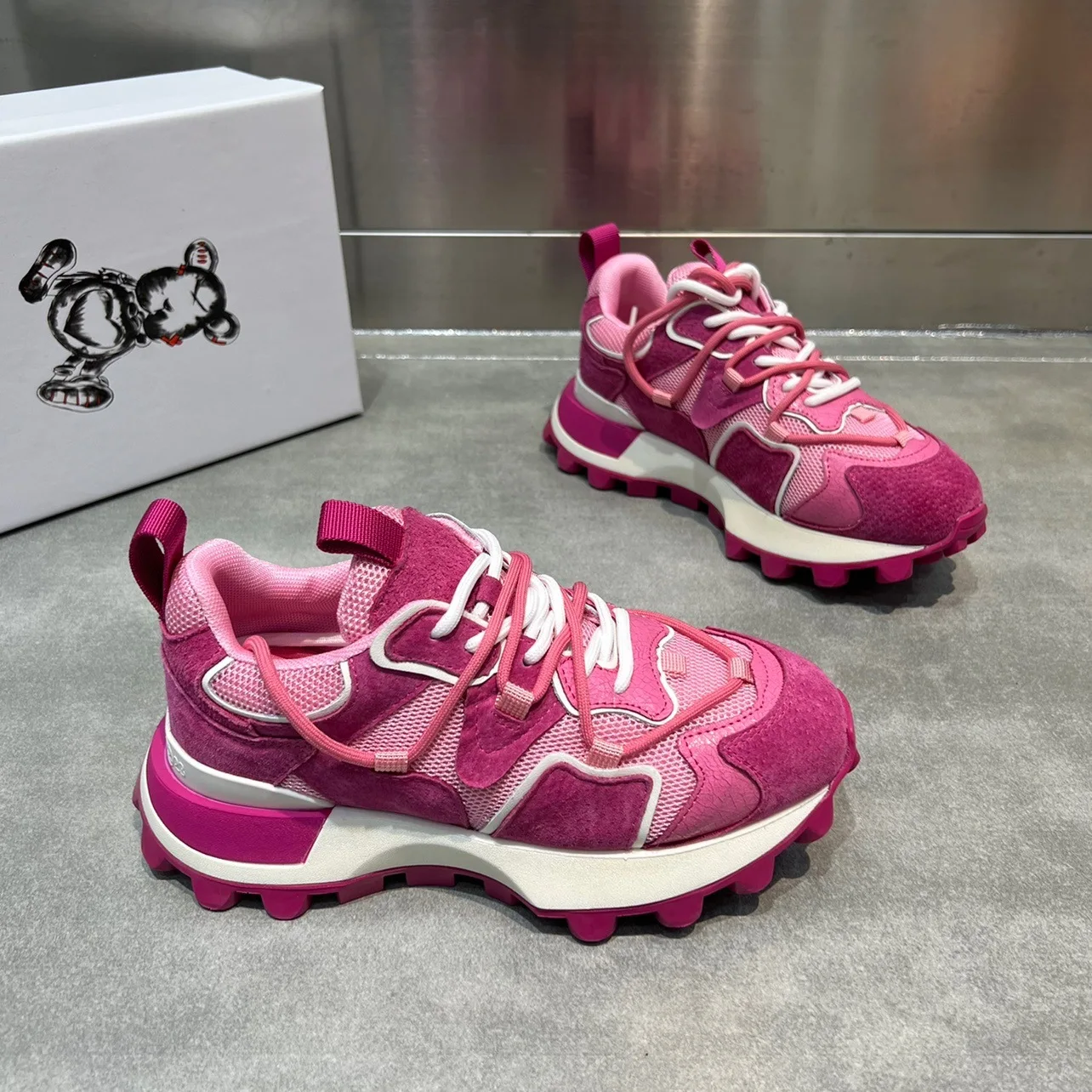 Spring Women Sneakers 2023 New Lace Up Casual Shoes Trainer Mesh Sport Running Shoes For Woman Breatheable Vulcanized Shoes