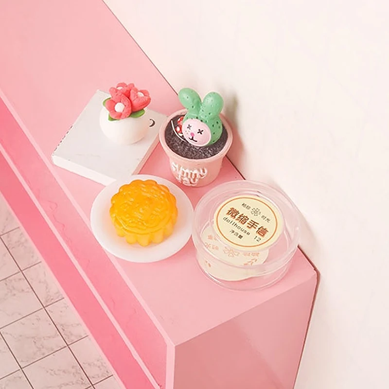 

1Set 1:12 Dollhouse Miniature Mid-Autumn Mooncake Bean Paste Pie Keto Fish Yaki W/Box Kitchen Food Decor Toy