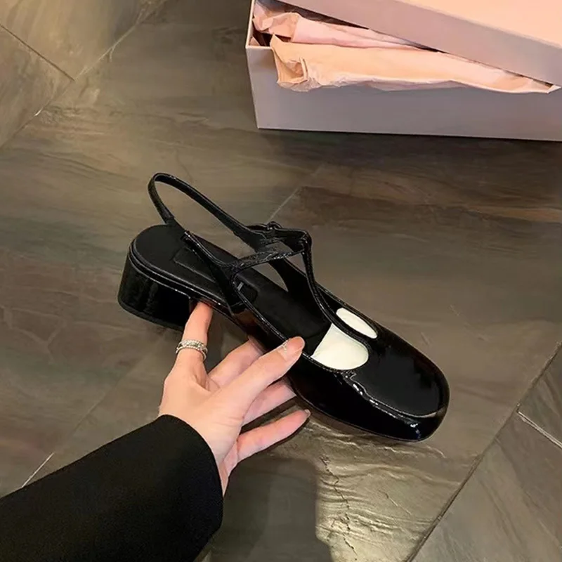 Loafer 2023 New Thick Sole Retro English Small Leather Shoes Square Toe Thick Heel Shoes Academic Style