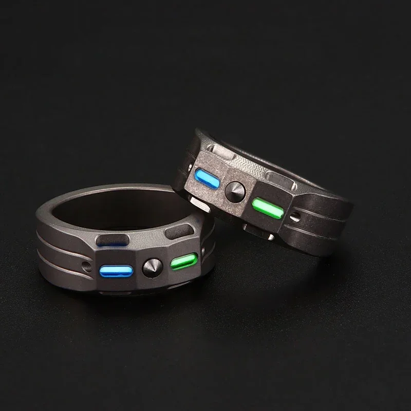 Кольцо из титанового сплава с головой вольфрамовой стали