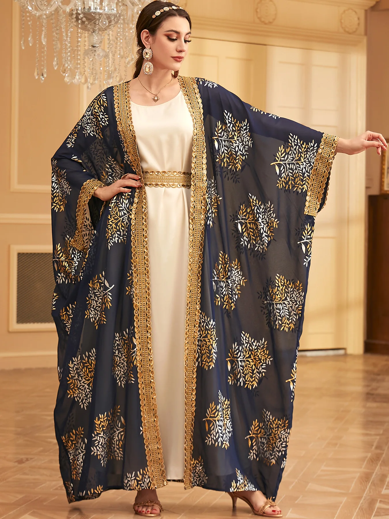 Из двух частей Абая Мусульманское женское открытое кимоно Внутреннее платье