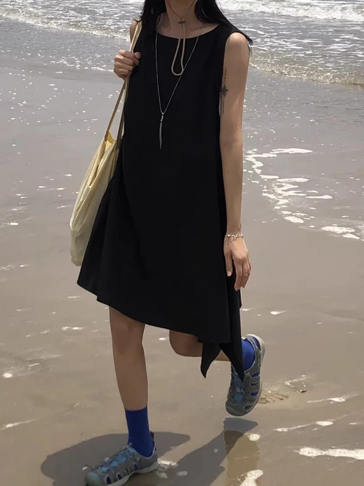 Платье женское летнее асимметричное с круглым вырезом и без рукавов