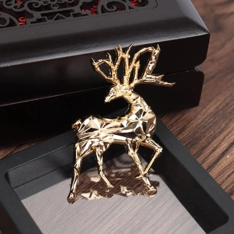 

Christmas Deer Brooch Pin for Men Women Exquisite Sweater Brooch Christmas Gift