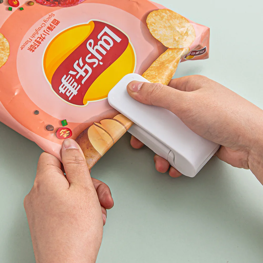 

Kitchen Accessories Tools Mini Portable Food Clip Heat Sealing Machine Sealer Home Snack Bag Sealer Kitchen Utensils Gadget Item