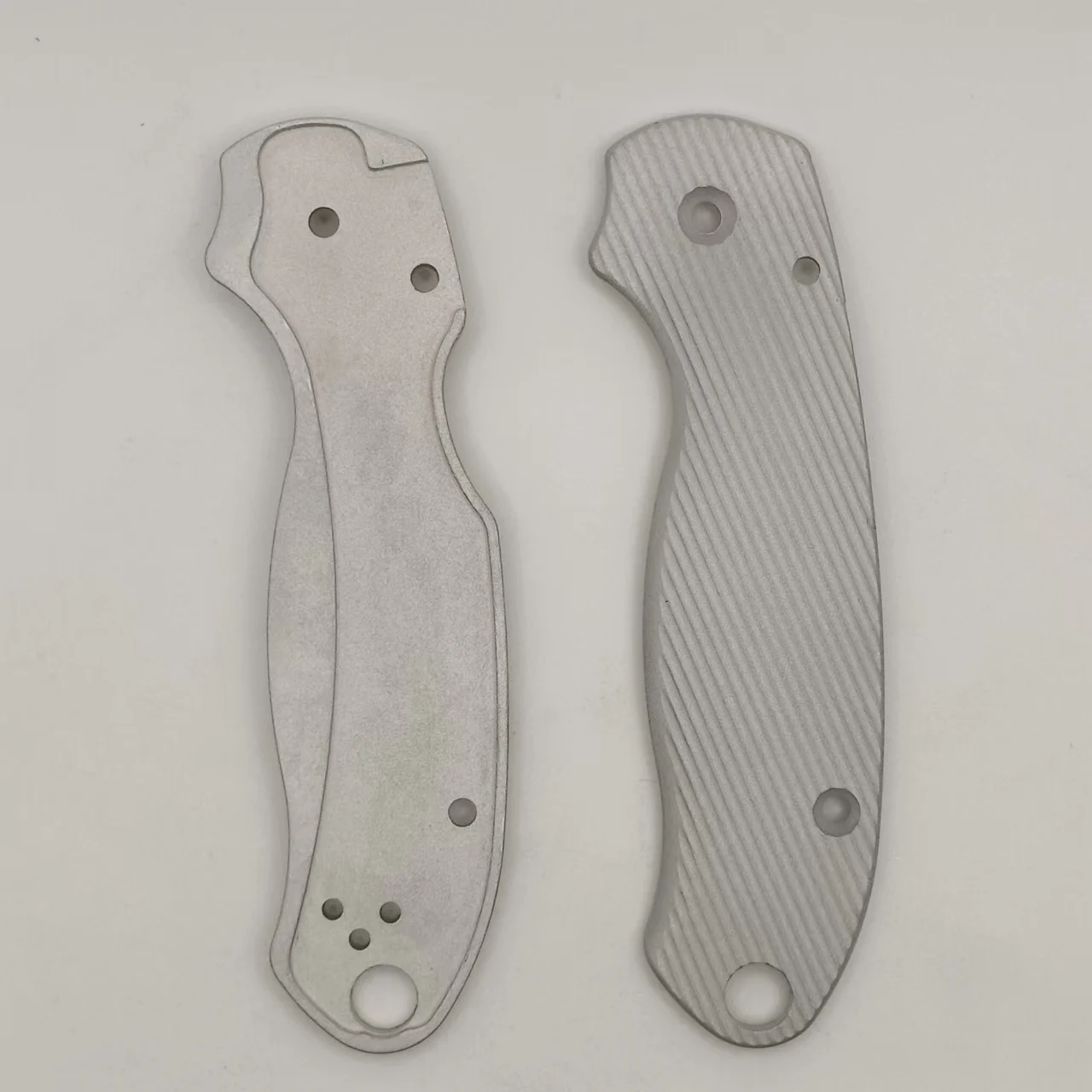 1 пара радиальных весов с ручкой из алюминиевого сплава для ножей Spyderco C223 Para3 (art.: 3920cfe84f4ef) - 3920cfe84f4ef
