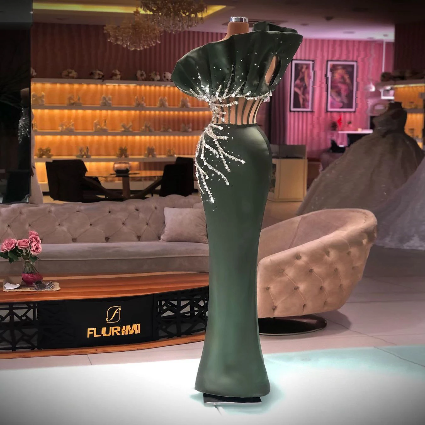 

Olive Green Charming Evening Dresses Beaded Sequined Prom Gowns Custom Made Plus Size Ruffles Shiny Party Dresses