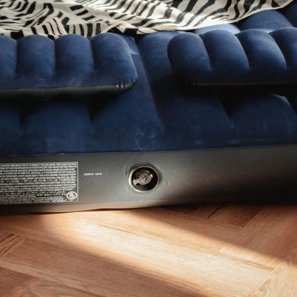  Кровать надувная Classic downy (Fiber tech) Квин руч.насос 2 подушки 1 52x2 03м x 25см 6 |