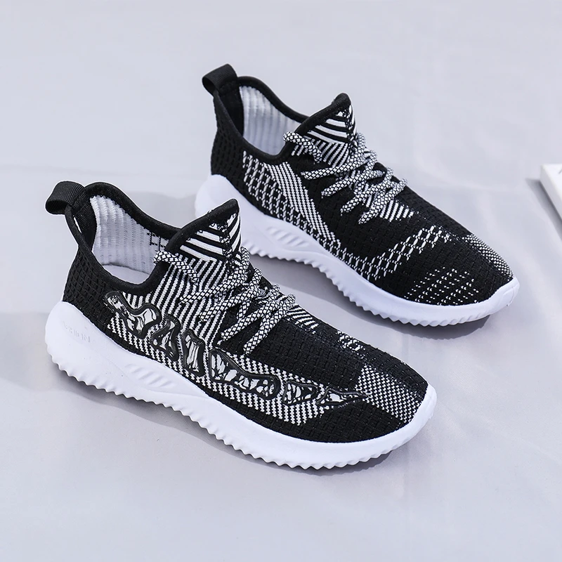 Women's Mesh Breathable Running Shoes Summer Outdoor Comfortable Lightweight Sports Shoes Soft Women's Casual Shoes