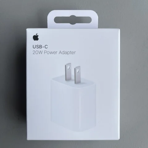 Оригинальный адаптер питания Apple USB-C 20 Вт для iphone 16, 15, 14, 13, 12, mini Pro Max Plus